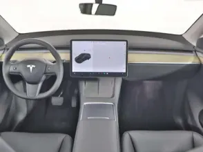 фото Tesla Model Y 2023 года с пробегом за 22100000 тенге в undefined - фото 2