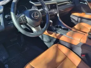 фото Lexus RX 2022 года с пробегом за 28900000 тенге в undefined - фото 2