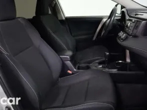 фото Toyota RAV4 2016 года с пробегом за 12000000 тенге в undefined - фото 2