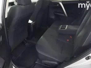 фото Toyota RAV4 2016 года с пробегом за 12000000 тенге в undefined - фото 4