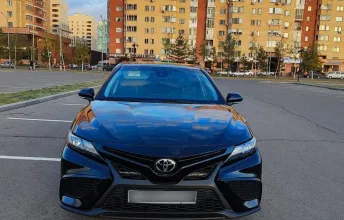 фото Toyota Camry 2021 года с пробегом за 13800000 тенге в Астана