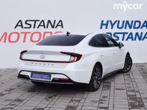 фото Hyundai Sonata 2021 года с пробегом за 14290000 тенге в undefined - фото 2