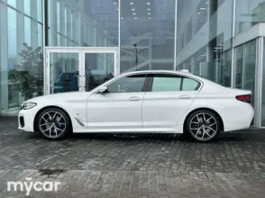 фото BMW 5 серия 2022 года с пробегом за 27500000 тенге в undefined - фото 3
