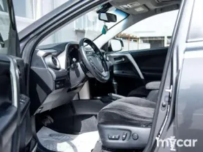 фото Toyota RAV4 2014 года с пробегом за 9790000 тенге в undefined - фото 2