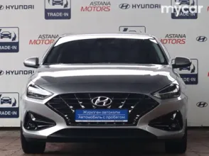 фото Hyundai i30 2023 года с пробегом за 10800000 тенге в undefined - фото 2