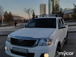 фото Toyota Hilux 2013 года с пробегом за 12000000 тенге в undefined - фото 1