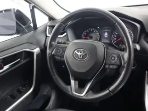фото Toyota RAV4 2020 года с пробегом за 14900000 тенге в undefined - фото 3