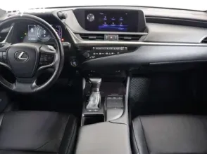 фото Lexus ES 2018 года с пробегом за 16990000 тенге в undefined - фото 3