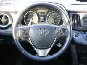 фото Toyota RAV4 2016 года с пробегом за 12690000 тенге в undefined - фото 2