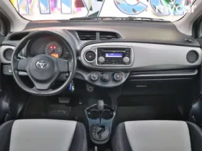 фото Toyota Yaris 2012 года с пробегом за 4990000 тенге в undefined - фото 3