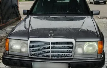 фото Mercedes-Benz W124 1993 года с пробегом за 2600000 тенге в undefined