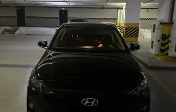 фото Hyundai Accent 2022 года с пробегом за 10000000 тенге в undefined