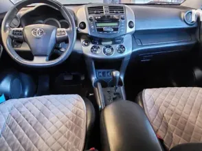 фото Toyota RAV4 2012 года с пробегом за 9400000 тенге в undefined - фото 3