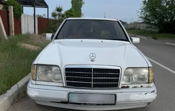 фото Mercedes-Benz E-Класс 1993 года с пробегом за 1450000 тенге в undefined