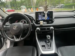 фото Toyota RAV4 2021 года с пробегом за 17500000 тенге в undefined - фото 4