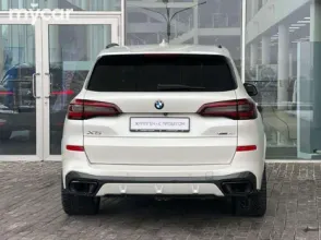 фото BMW X5 2021 года с пробегом за 36000000 тенге в undefined - фото 4