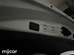фото Toyota RAV4 2018 года с пробегом за 12000000 тенге в undefined - фото 4