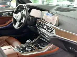 фото BMW X7 2021 года с пробегом за 43000000 тенге в undefined - фото 3
