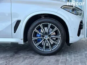 фото BMW X5 2021 года с пробегом за 39000000 тенге в undefined - фото 3