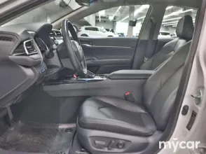фото Toyota Camry 2019 года с пробегом за 13690000 тенге в undefined - фото 3