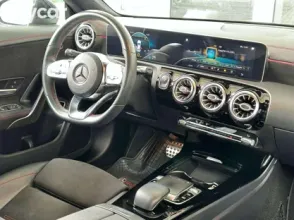 фото Mercedes-Benz CLA-Класс 2019 года с пробегом за 16000000 тенге в undefined - фото 2