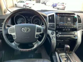фото Toyota Land Cruiser 2013 года с пробегом за 23160000 тенге в undefined - фото 2