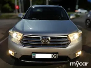 фото Toyota Highlander 2013 года с пробегом за 14500000 тенге в undefined - фото 3