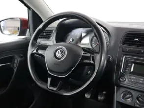 фото Volkswagen Polo 2015 года с пробегом за 5300000 тенге в undefined - фото 2