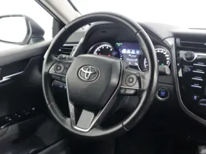 фото Toyota Camry 2018 года с пробегом за 14100000 тенге в undefined - фото 2