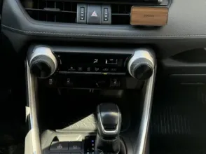 фото Toyota RAV4 2019 года с пробегом за 16000000 тенге в undefined - фото 2