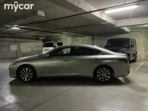 фото Lexus ES 2019 года с пробегом за 20000000 тенге в undefined - фото 3