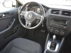 фото Volkswagen Jetta 2014 года с пробегом за 4690000 тенге в undefined - фото 3