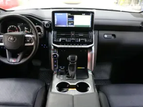 фото Toyota Land Cruiser 2021 года с пробегом за 48490000 тенге в undefined - фото 4