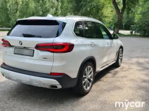 фото BMW X5 2023 года с пробегом за 45000000 тенге в undefined - фото 2
