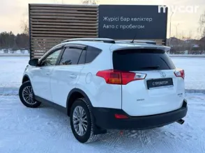 фото Toyota RAV4 2013 года с пробегом за 10090000 тенге в undefined - фото 2