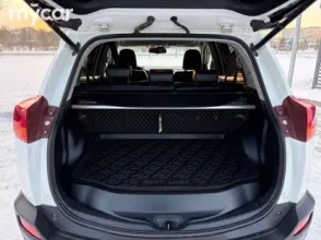 фото Toyota RAV4 2013 года с пробегом за 10090000 тенге в undefined - фото 4