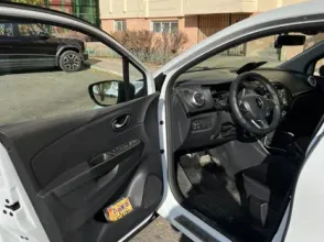 фото Renault Kaptur 2021 года с пробегом за 7200000 тенге в undefined - фото 4