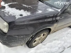 фото Volkswagen Vento 1993 года с пробегом за 1100000 тенге в undefined - фото 2