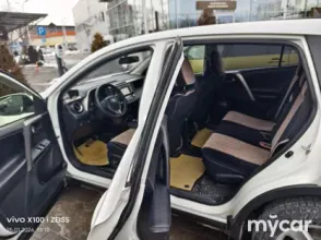 фото Toyota RAV4 2013 года с пробегом за 9200000 тенге в undefined - фото 3