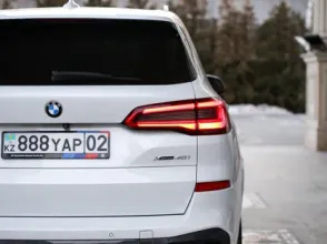 фото BMW X5 2019 года с пробегом за 32900000 тенге в undefined - фото 3