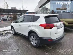 фото Toyota RAV4 2013 года с пробегом за 9200000 тенге в undefined - фото 2