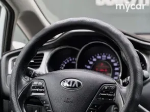 фото Kia Ceed 2014 года с пробегом за 5800000 тенге в undefined - фото 4