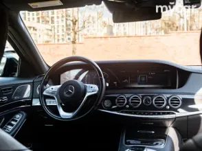 фото Mercedes-Benz S-Класс 2020 года с пробегом за 30000000 тенге в undefined - фото 2