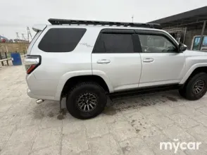 фото Toyota 4Runner 2022 года с пробегом за 28000000 тенге в undefined - фото 3
