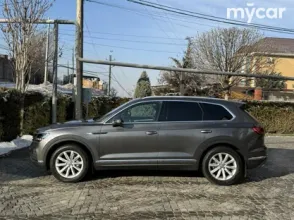 фото Volkswagen Touareg 2022 года с пробегом за 29000000 тенге в undefined - фото 2
