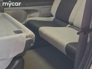 фото Toyota Regius 1998 года с пробегом за 7000000 тенге в undefined - фото 3