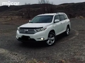 фото Toyota Highlander 2013 года с пробегом за 12500000 тенге в undefined - фото 1
