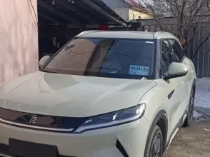 фото BYD Yuan Up 2024 года с пробегом за 9800000 тенге в undefined - фото 2