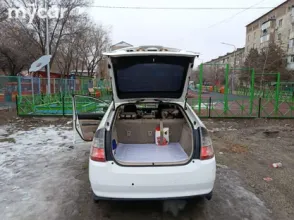 фото Toyota Prius 2005 года с пробегом за 4300000 тенге в undefined - фото 3