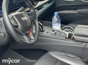 фото Cadillac Escalade 2021 года с пробегом за 40000000 тенге в undefined - фото 3